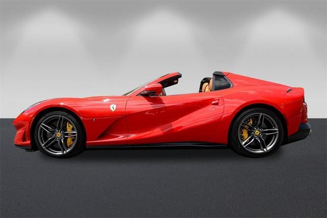 2022 ferrari 812 gts base