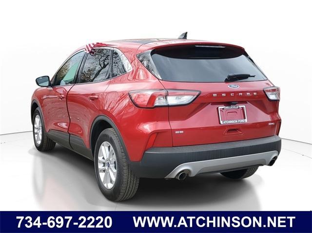 2022 ford escape se