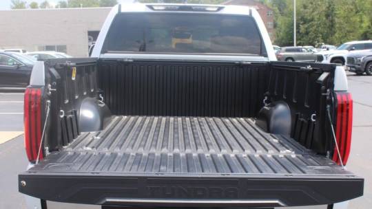 2024 toyota tundra limited hv