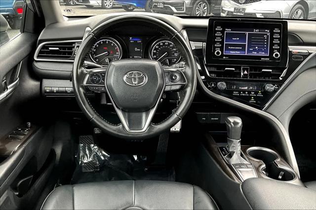 2023 toyota camry se