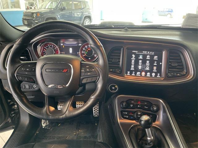 2015 dodge challenger r/t plus