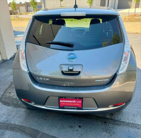 2017 nissan leaf sv