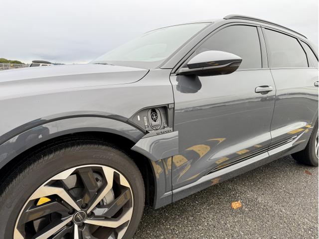 2024 audi q8 e-tron prestige
