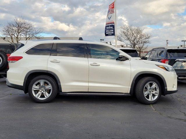 2019 toyota highlander limited in manteca, california