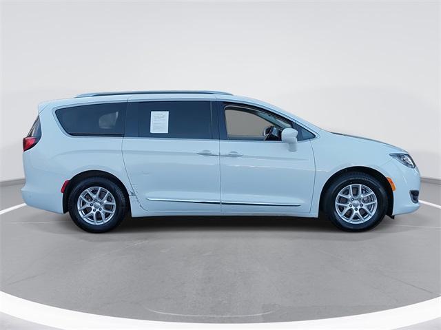 2020 chrysler pacifica touring-l