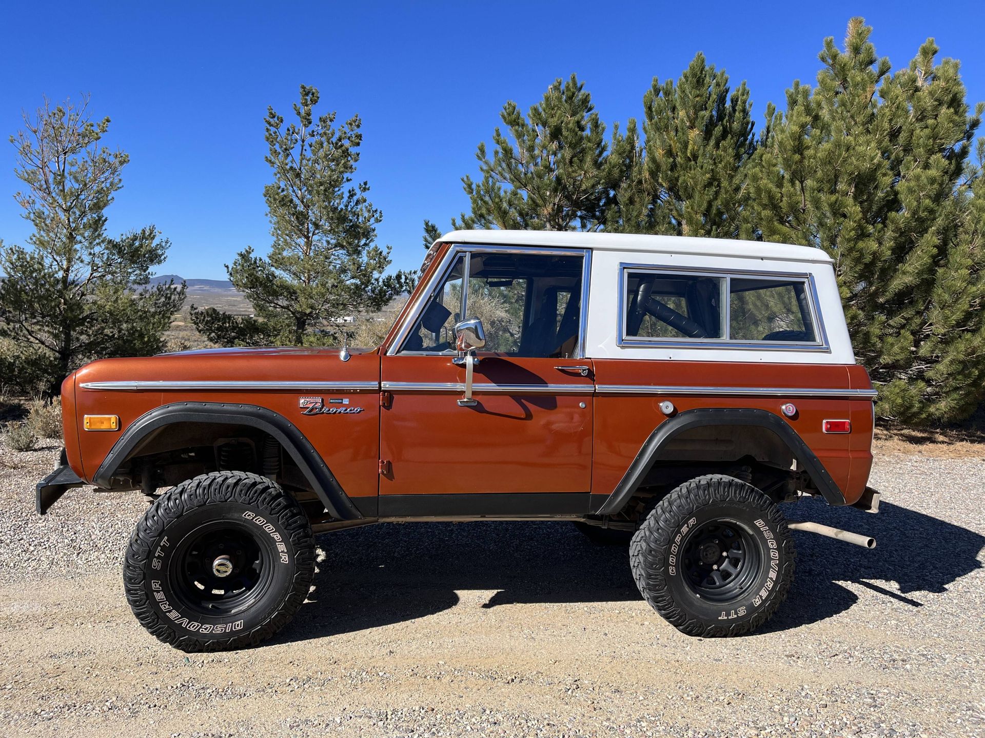 1972 ford bronco wagon with a 348-cu.in. v8