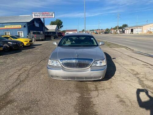 2007 lincoln town car signature sedan 4d