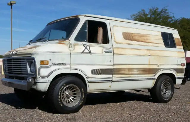 1975 original custom gmc van orginal paint &fuel injected 350 v8 overdrive donor