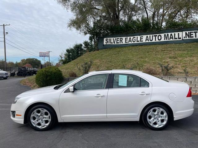2010 ford fusion se