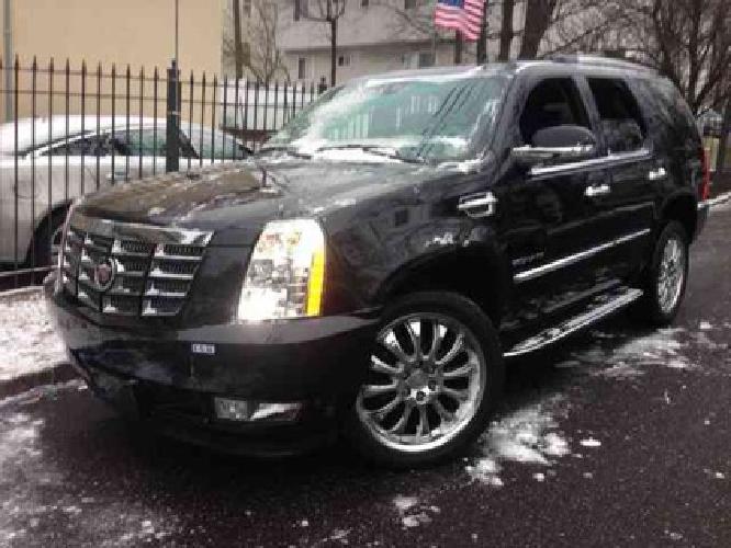 2011 cadillac escalade base in great neck, ny
