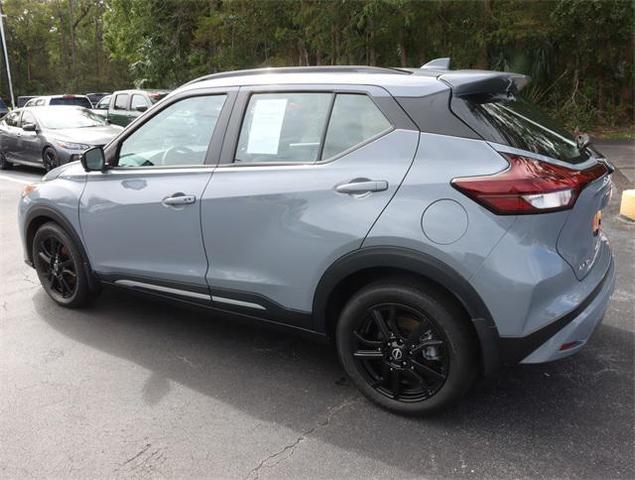 2024 nissan kicks sr