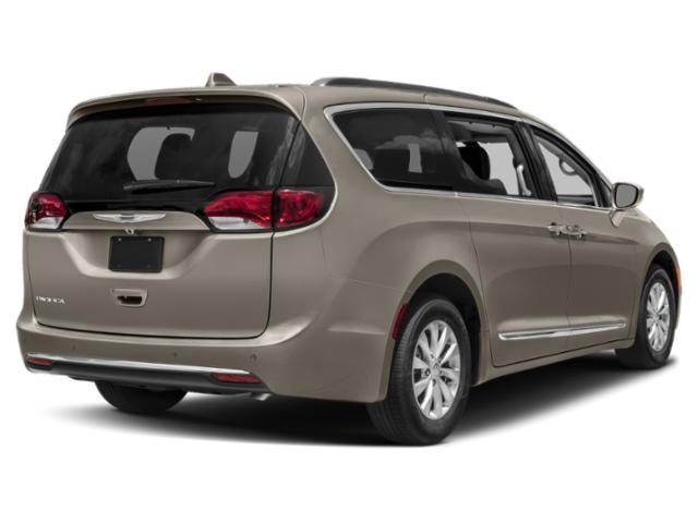 2018 chrysler pacifica touring-l