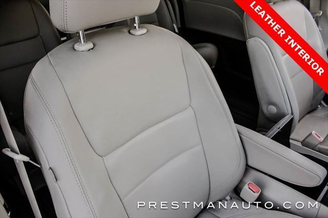 2020 toyota sienna xle