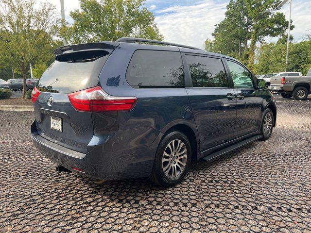 2020 toyota sienna xle premium