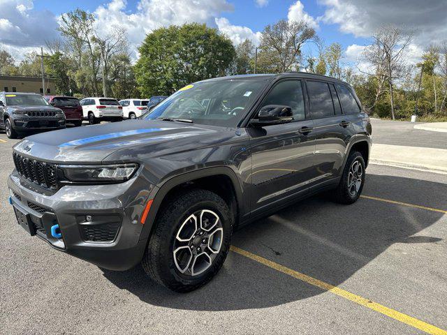 2022 jeep grand cherokee 4xe trailhawk