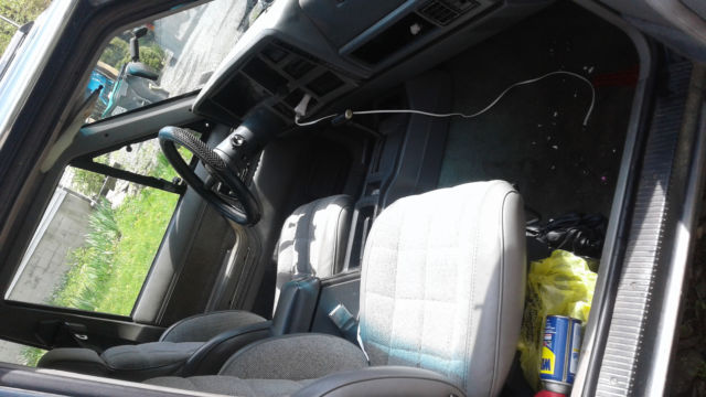 1990 jeep cherokee laredo 4x4