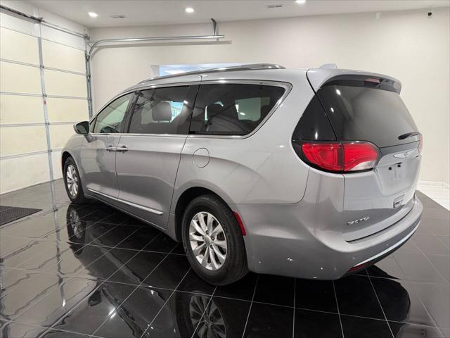 2018 chrysler pacifica touring-l