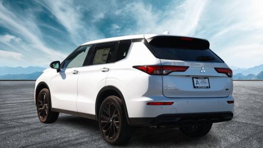 2024 Mitsubishi Outlander