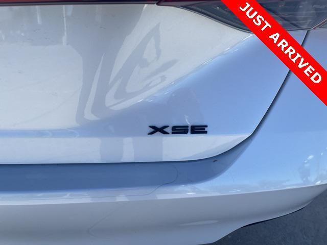 2019 toyota avalon xse