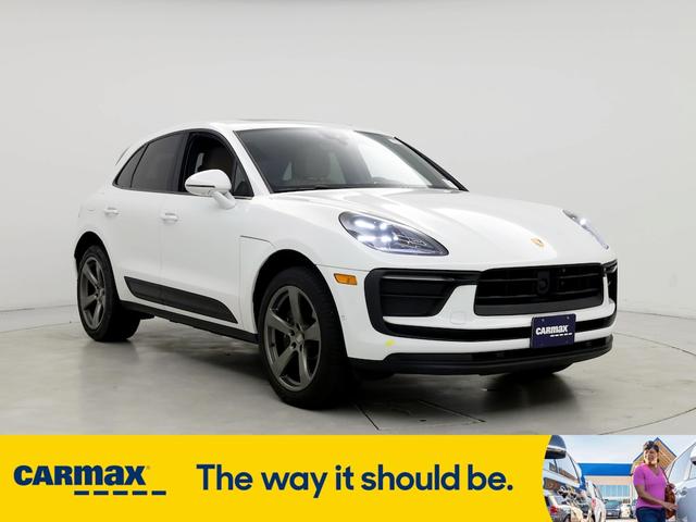 2022 porsche macan