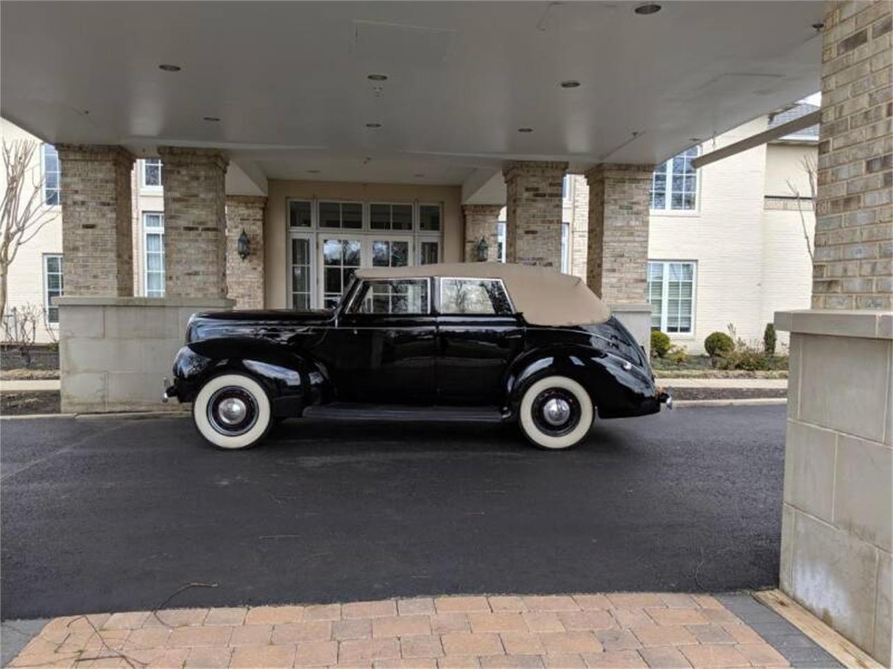 1939 ford deluxe