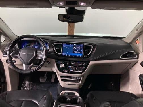 2022 chrysler pacifica hybrid touring l in otsego, minnesota