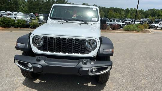 2024 Jeep Gladiator