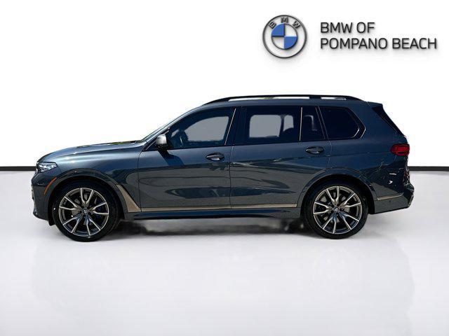 2022 bmw x7 m50i