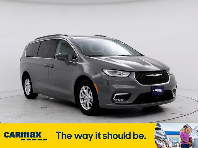 2022 chrysler pacifica touring l