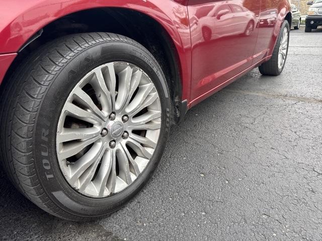 2011 chrysler 200 limited