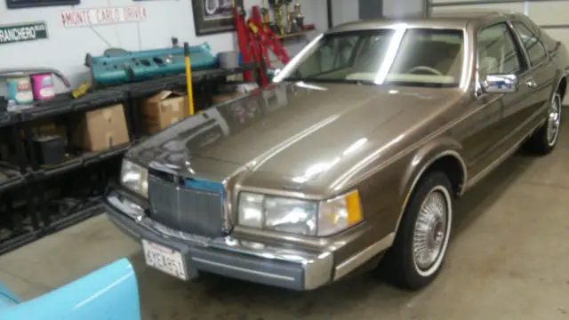 1985 lincoln markv11 14,800 actual miles