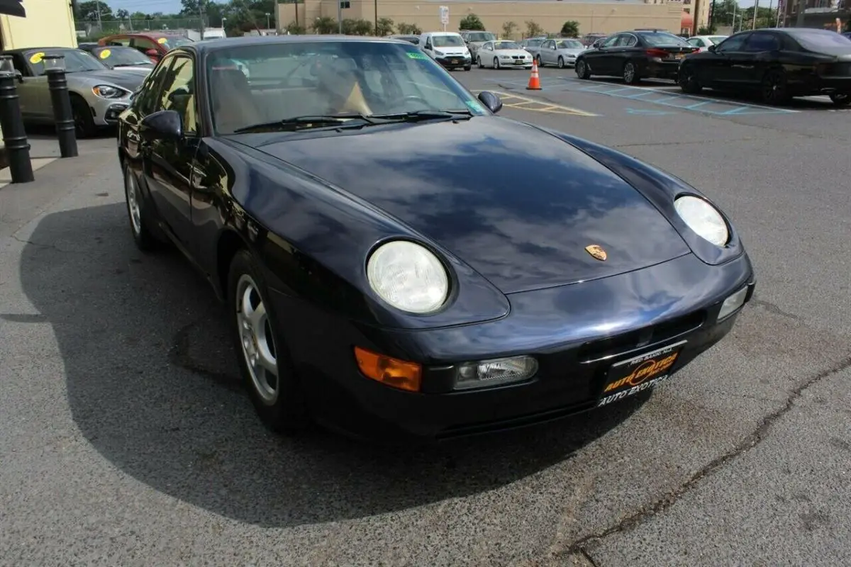 3.0l inline 4 236 hp / 225 lbs-ft automatic porsche midnight blue pearl metalli