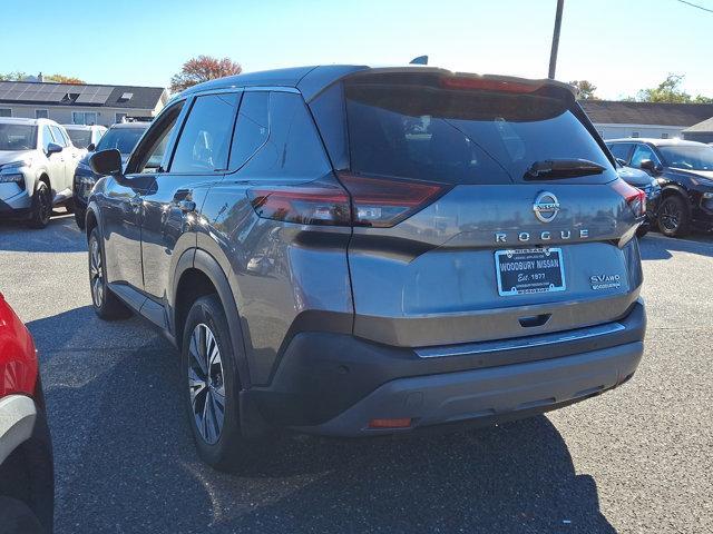2021 nissan rogue sv