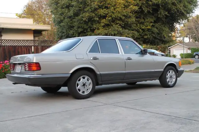 1985 mercedes benz 300sd, one owner, serviced by dealership since new
