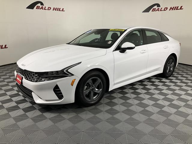 2022 kia k5 lx
