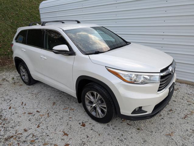 2016 toyota highlander le plus