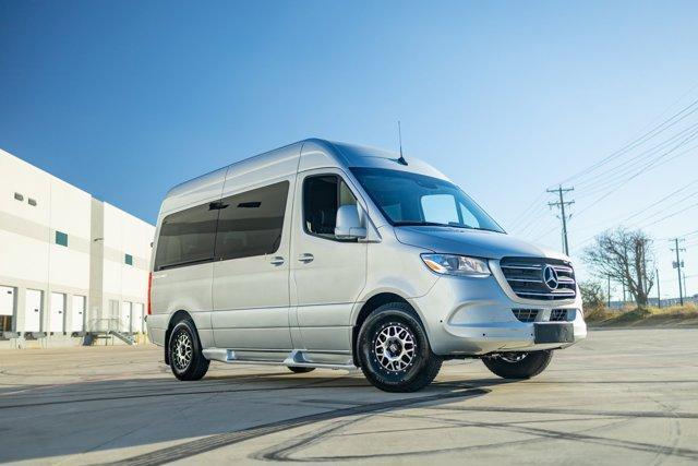 2023 mercedes-benz sprinter 2500 standard roof