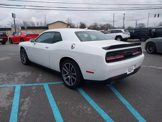 2023 dodge challenger r/t coupe 2d in frankfort, kentucky