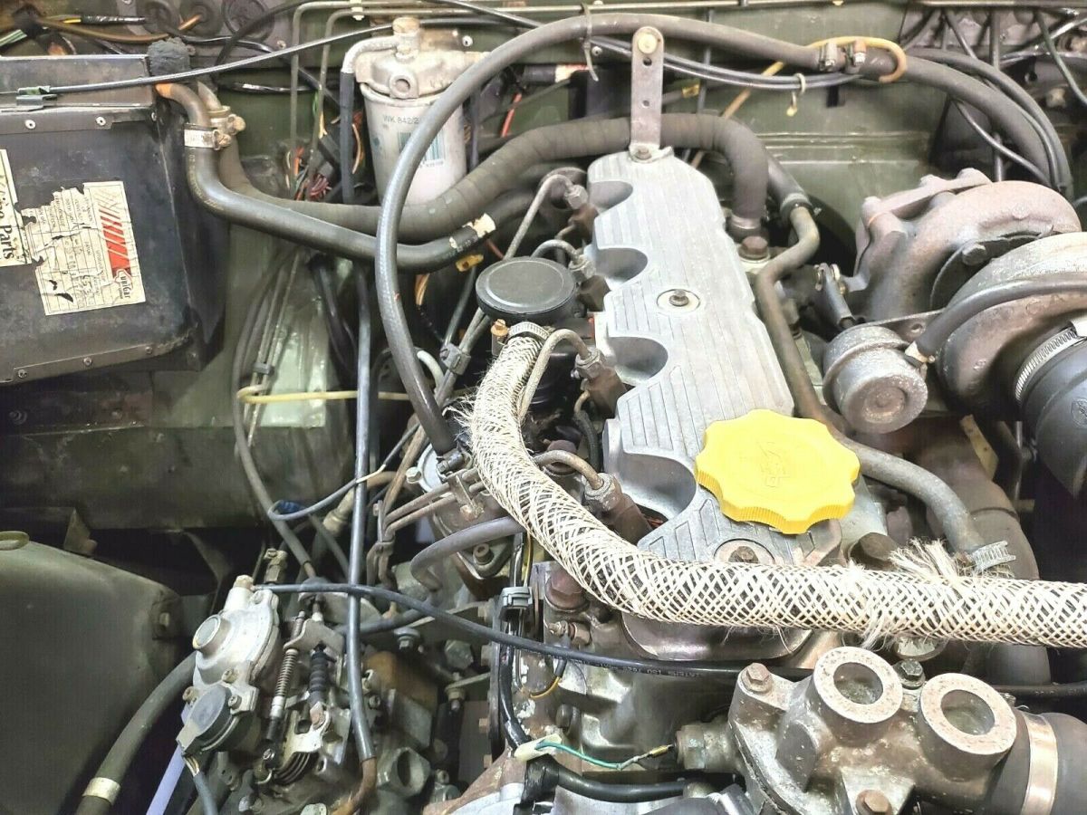 euro defender 90 tdi lhd runs great, needs partial respray