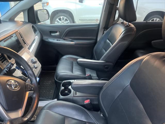 2015 toyota sienna se premium