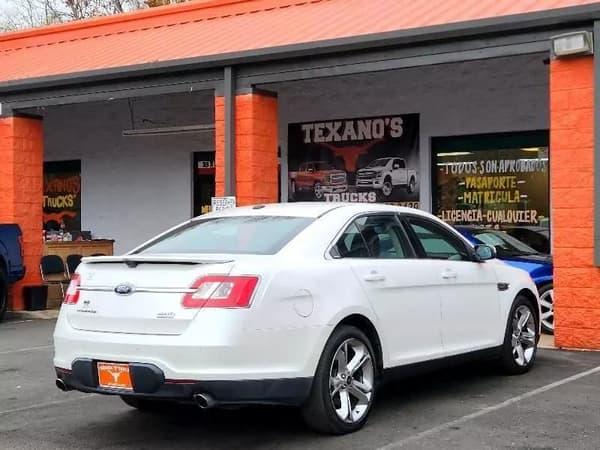 2010 ford taurus in chicago, illinois