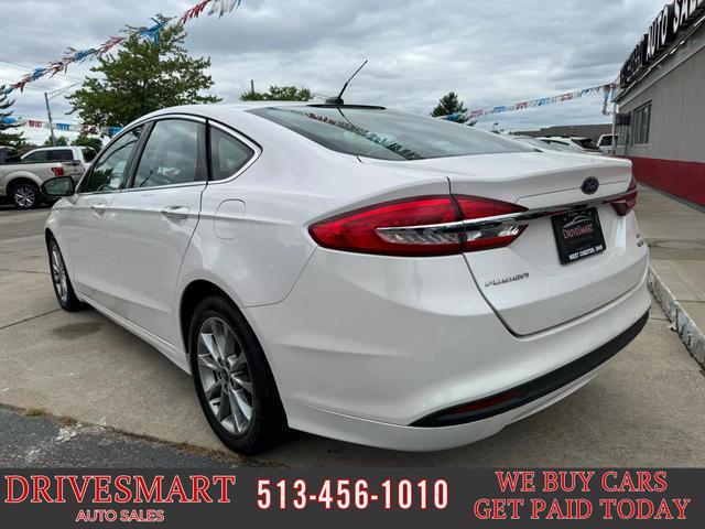 2017 ford fusion se