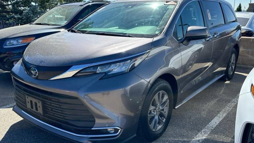 2022 toyota sienna xle 7-passenger