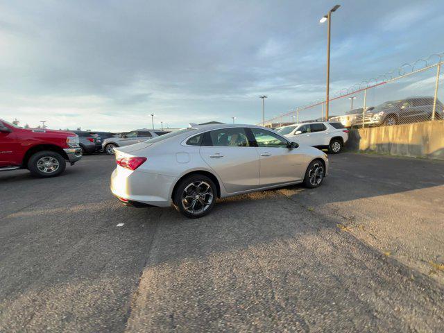 2022 chevrolet malibu fwd lt