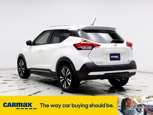 2020 nissan kicks sr