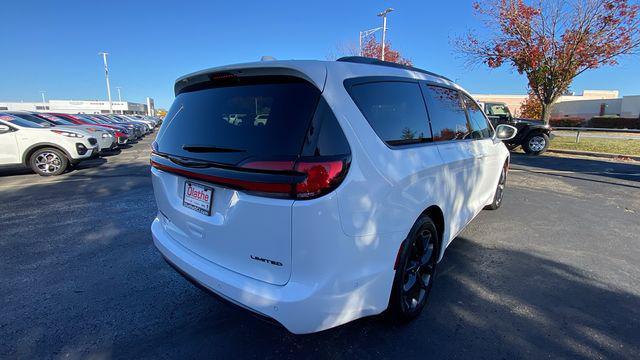 2022 chrysler pacifica limited