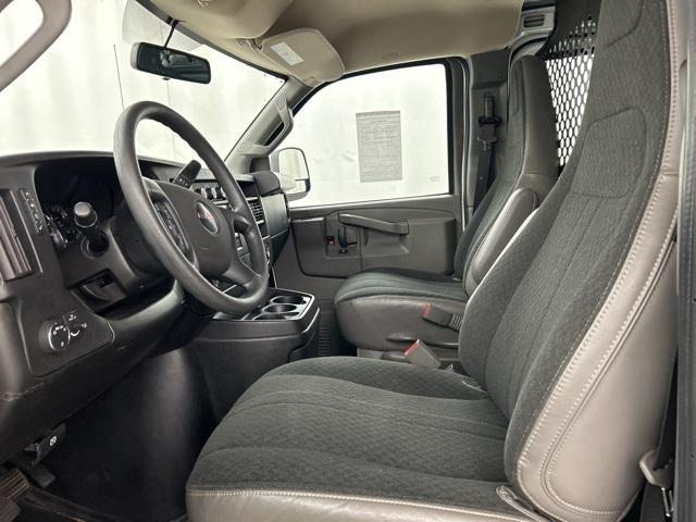 2022 gmc savana 2500 work van