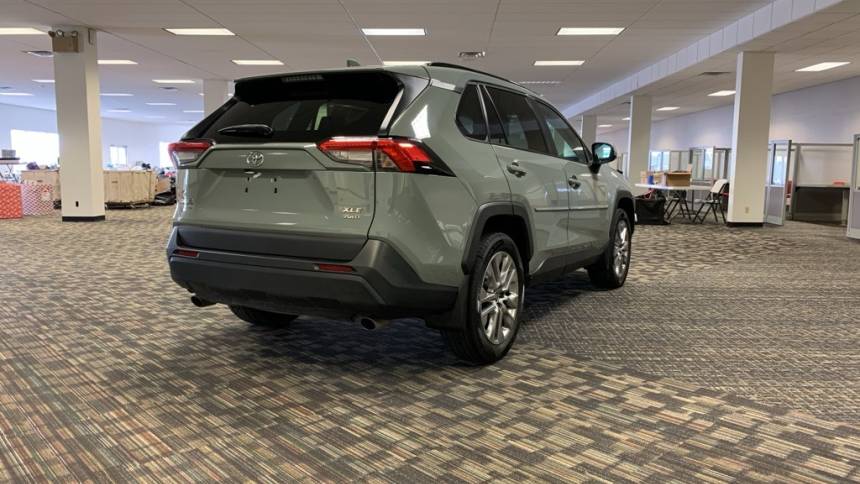 2021 toyota rav4 xle premium