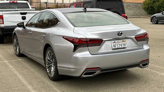 2022 Lexus LS