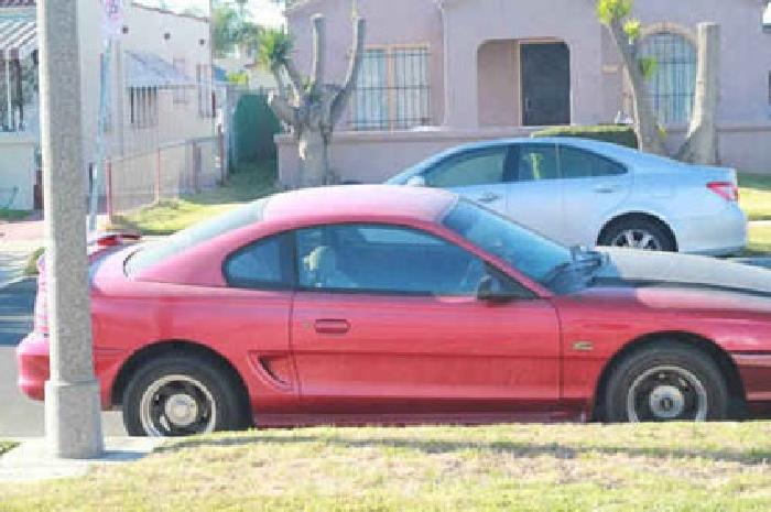 1995 mustang gt - auto - 5.0l v8 - red/black - obo in los angeles, ca